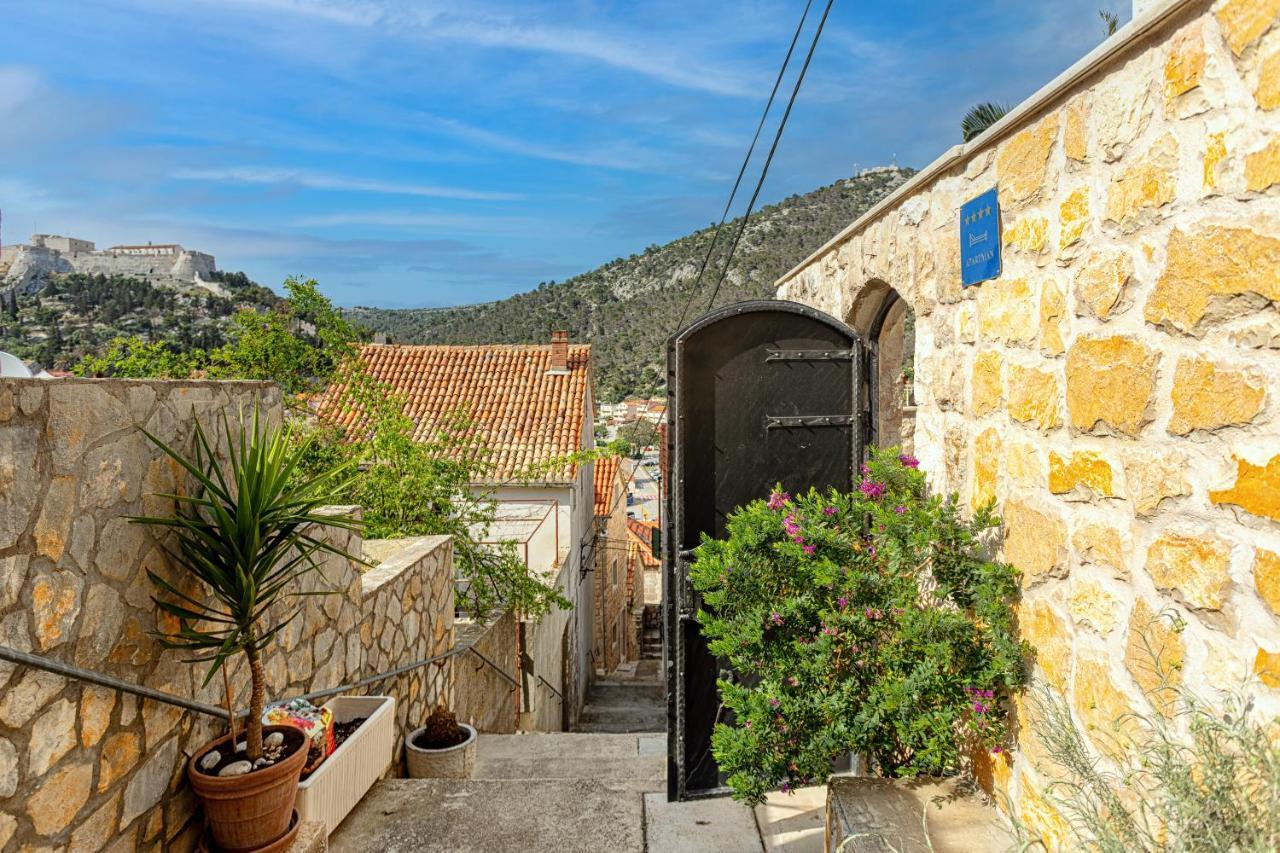Villa Capitis In The Center Hvar Town Luaran gambar