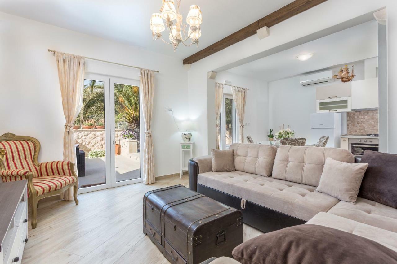 Villa Capitis In The Center Hvar Town Luaran gambar